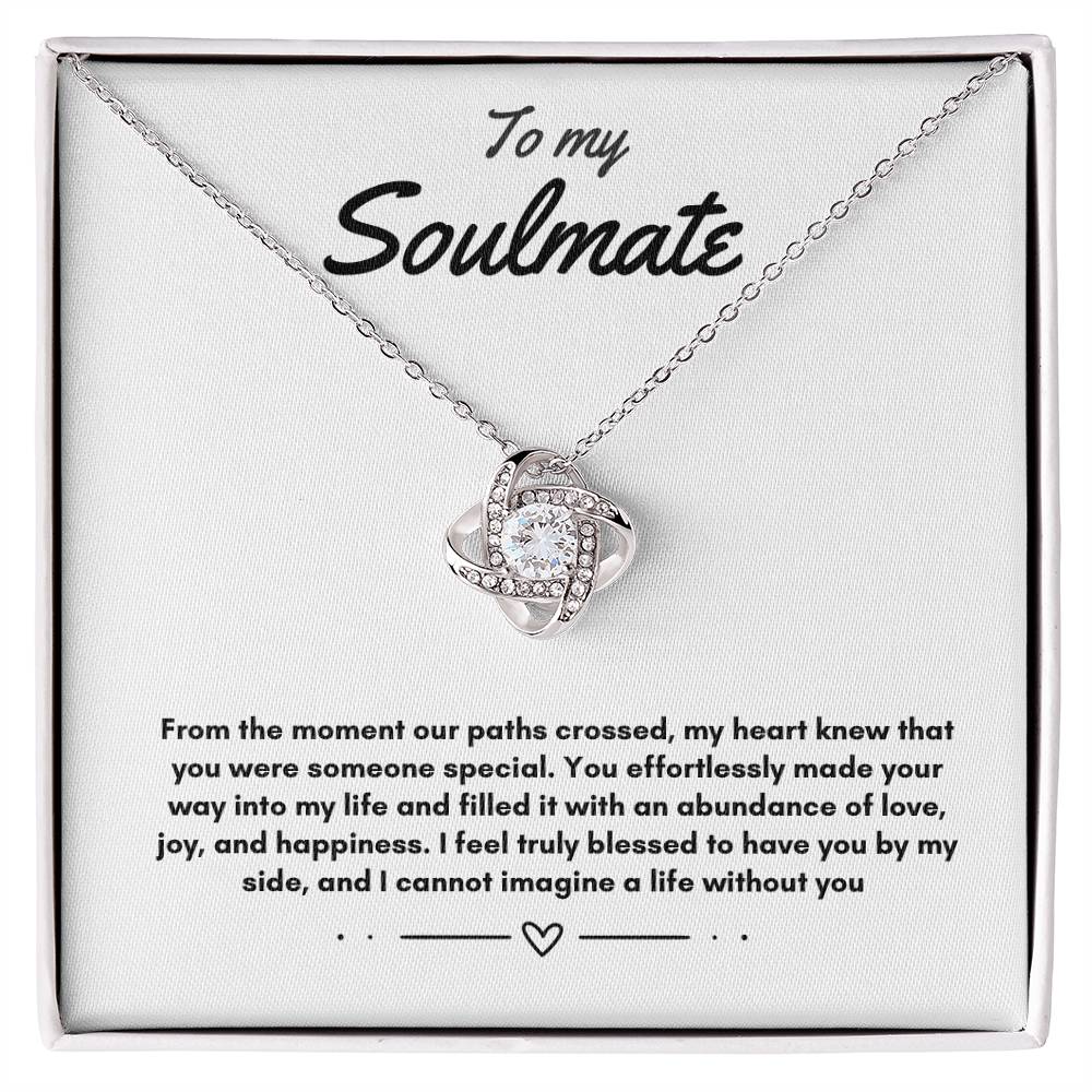 A special necklace for your soulmate