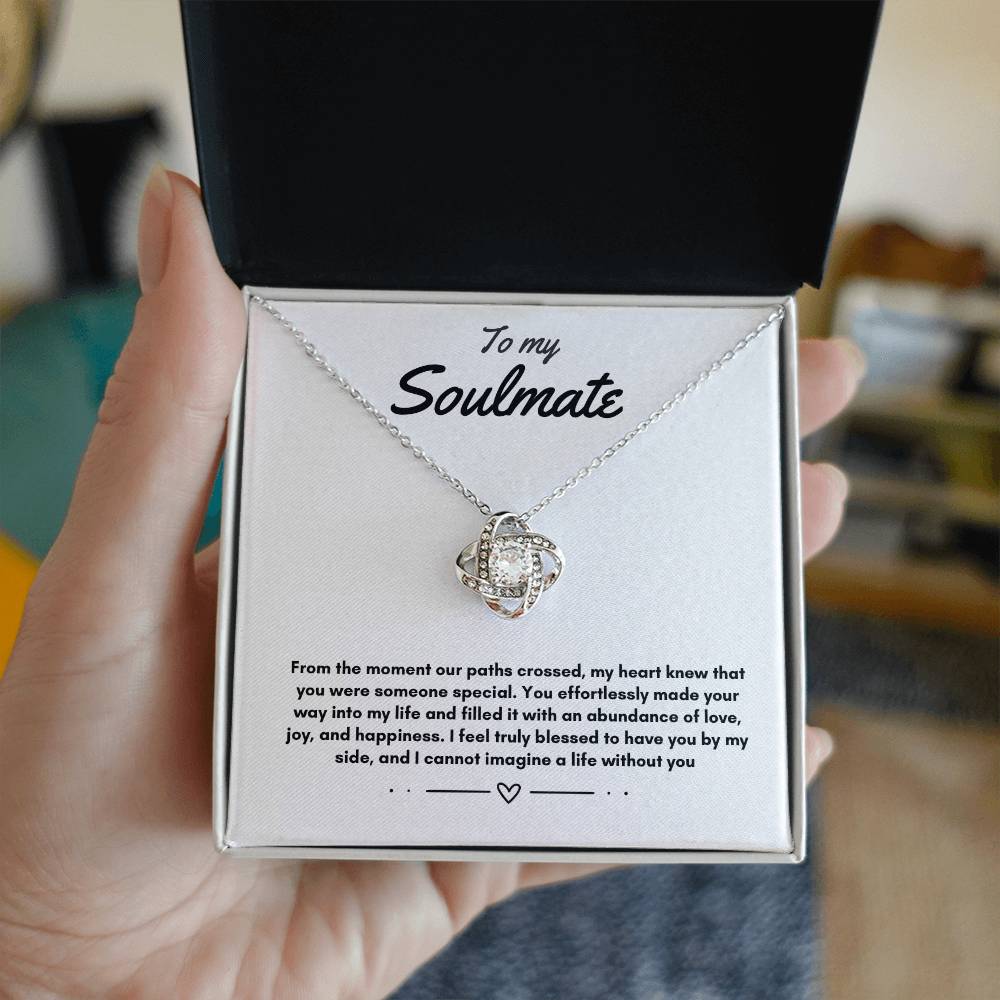 A special necklace for your soulmate